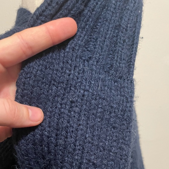 Victoria Secret PINK Crewneck Knit Sweater Navy Blue Size XS. - Picture 2 of 8